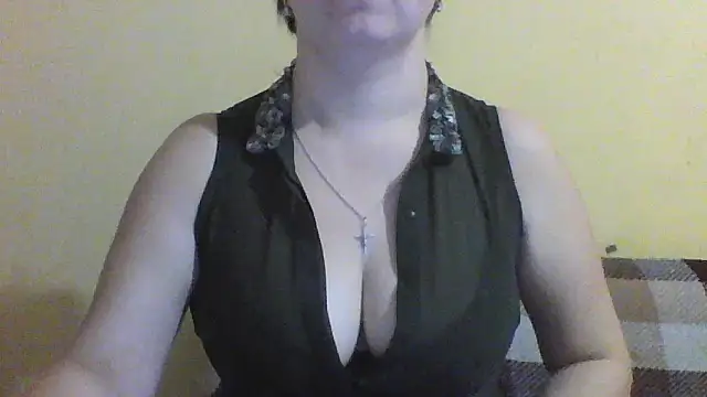 Snapshot of Vitalina282128 chatting on 23, 11, 2025 Vitalina282128 online show from 23, 11, 2025