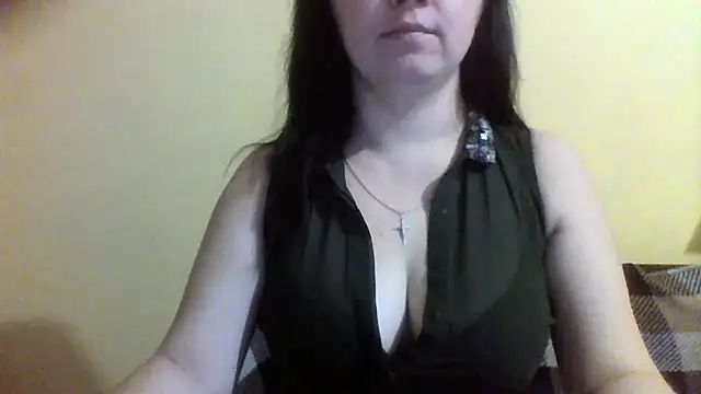 Snapshot of Vitalina282128 chatting on 4, 12, 2025 Vitalina282128 online show from 4, 12, 2025