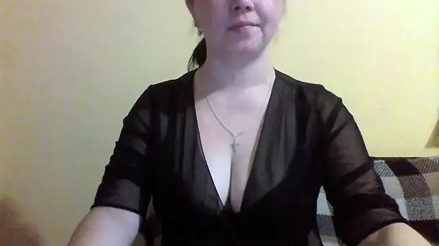 Snapshot of Vitalina282128 chatting on 15, 12, 2025 Vitalina282128 online show from 15, 12, 2025