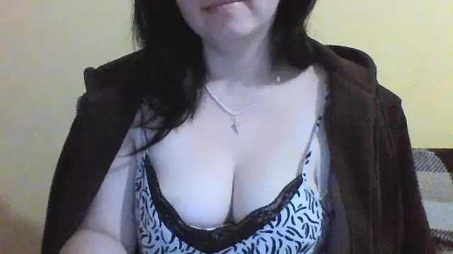 Snapshot of Vitalina282128 chatting on 1, 2, 2026 Vitalina282128 online show from 1, 2, 2026