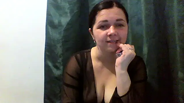 Snapshot of Vitalina282128 chatting on 3, 3, 2026 Vitalina282128 online show from 3, 3, 2026