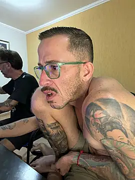 Lucasjandre online show from 5, 5, 2026