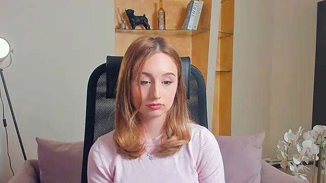 ReinaHenslin online show from 11, 11, 2025