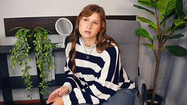 YeeVella online show from 11, 11, 2025