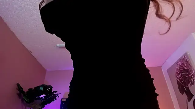 Velvet Dreamss online show from 6, 7, 2026