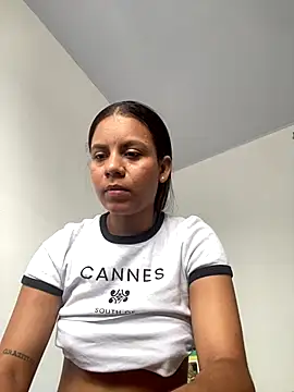 lineichun1708 online show from 11, 11, 2025