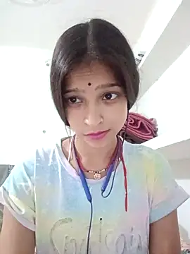 Mohnicute online show from 5, 5, 2026