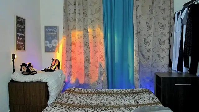 Angel White25 online show from 23, 2, 2026