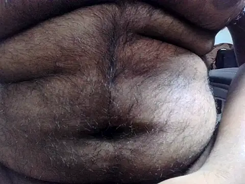 Snapshot of bullhunter_98 chatting on 17, 11, 2025 bullhunter 98 online show from 17, 11, 2025