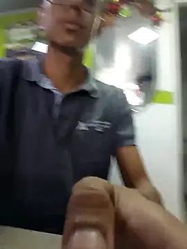 Snapshot of yesua28 chatting on 17, 12, 2025 yesua28 online show from 17, 12, 2025