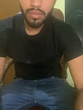 hotyyyyjonny online show from 21, 4, 2026