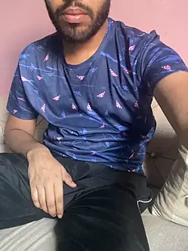 hotyyyyjonny online show from 1, 5, 2026
