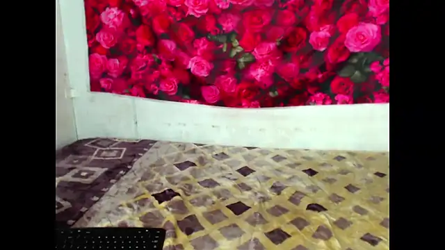 Sweeteboneycherry online show from 18, 3, 2026