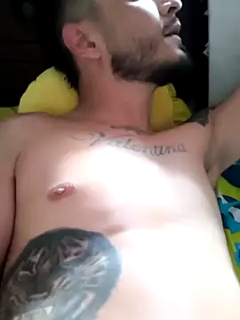 Snapshot of mohamedkarimm chatting on 22, 12, 2025 mohamedkarimm online show from 22, 12, 2025