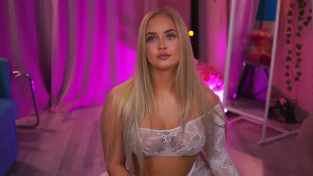 ElyssawetXX online show from 4, 7, 2026