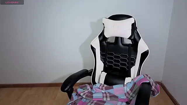 Melody Ghot online show from 2, 3, 2026