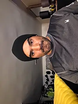 piggylatino online show from 11, 2, 2026