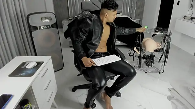 master leather online show from 6, 6, 2026