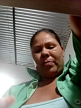 Snapshot of sexy_latina90 chatting on 14, 11, 2025 sexy latina90 online show from 14, 11, 2025