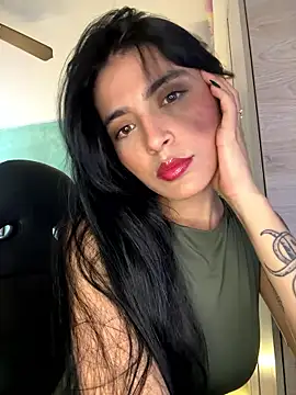 Snapshot of Cristal_Cerati_ chatting on 8, 1, 2026 Cristal Cerati online show from 8, 1, 2026