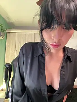 Snapshot of Cristal_Cerati_ chatting on 3, 3, 2026 Cristal Cerati online show from 3, 3, 2026