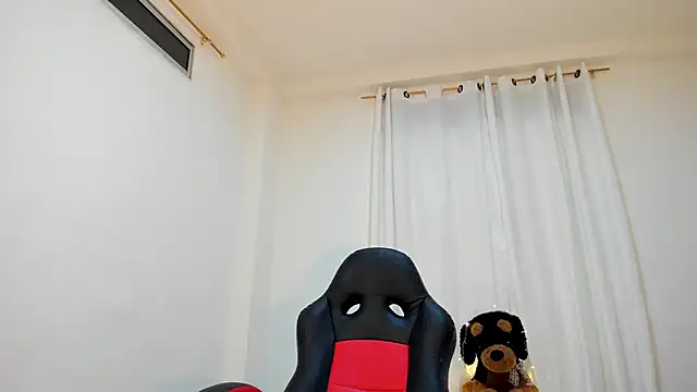 Snapshot of ana_maria___ chatting on 28, 4, 2026 ana maria online show from 28, 4, 2026