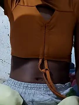 Snapshot of VIVHY chatting on 12, 11, 2025 VIVHY online show from 12, 11, 2025