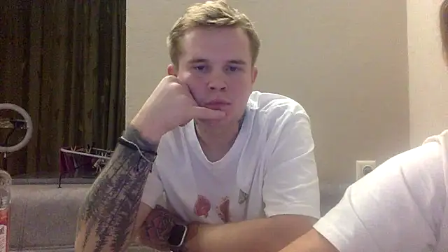 JordanLevi1999 online show from 12, 11, 2025