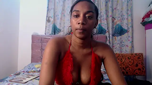 AishaOwens online show from 23, 12, 2025