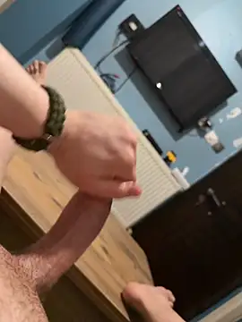 Snapshot of bigfatbro9 chatting on 8, 3, 2026 bigfatbro9 online show from 8, 3, 2026