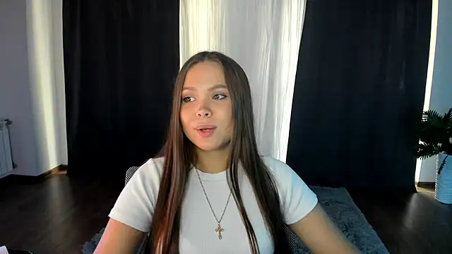 Kira love 81 online show from 4, 8, 2026
