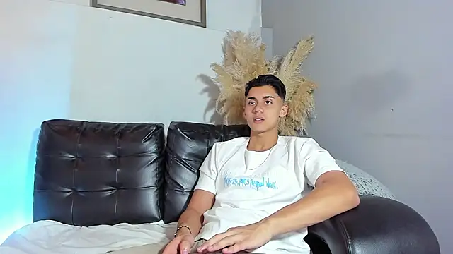 Snapshot of ZeusBrant chatting on 21, 3, 2026 ZeusBrant online show from 21, 3, 2026