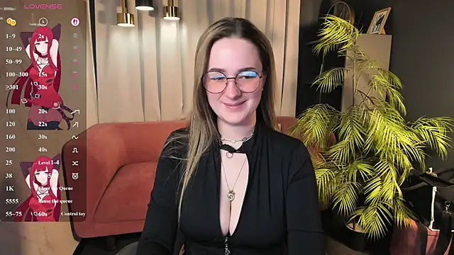 EmmaBloomm online show from 4, 7, 2026