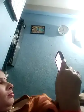 Snapshot of beutiful_hot chatting on 2, 12, 2025 beutiful hot online show from 2, 12, 2025