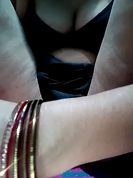 Snapshot of beutiful_hot chatting on 22, 3, 2026 beutiful hot online show from 22, 3, 2026