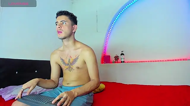 Snapshot of kaiborman00 chatting on 19, 11, 2025 kaiborman00 online show from 19, 11, 2025