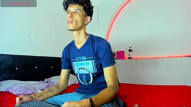 Snapshot of kaiborman00 chatting on 6, 3, 2026 kaiborman00 online show from 6, 3, 2026