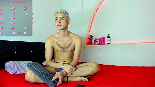 Snapshot of kaiborman00 chatting on 7, 3, 2026 kaiborman00 online show from 7, 3, 2026