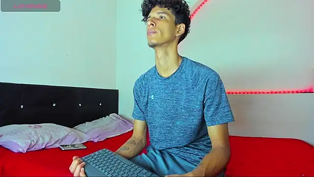 Snapshot of kaiborman00 chatting on 14, 3, 2026 kaiborman00 online show from 14, 3, 2026