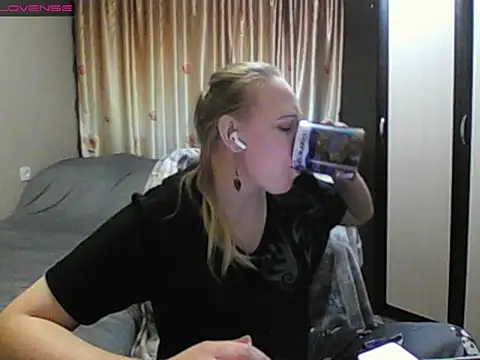 JenniDeep online show from 11, 3, 2026