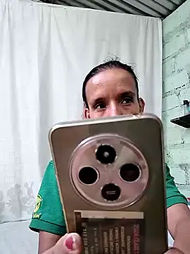 Snapshot of SindyHans chatting on 26, 11, 2025 SindyHans online show from 26, 11, 2025