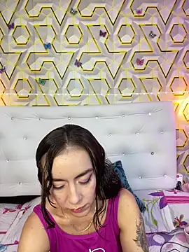 MelanyyJhonson15 online show from 14, 5, 2026