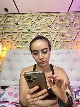 MelanyyJhonson15 online show from 31, 5, 2026