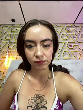 MelanyyJhonson15 online show from 11, 6, 2026