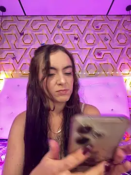 MelanyyJhonson15 online show from 14, 6, 2026