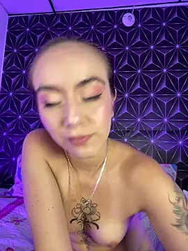 MelanyyJhonson15 online show from 17, 6, 2026