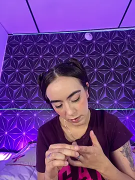 MelanyyJhonson15 online show from 26, 6, 2026