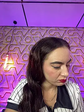 MelanyyJhonson15 online show from 4, 7, 2026