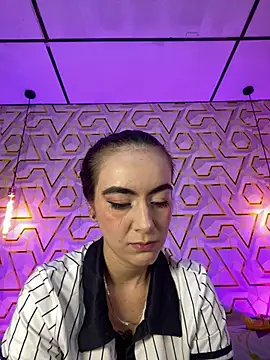 MelanyyJhonson15 online show from 4, 7, 2026