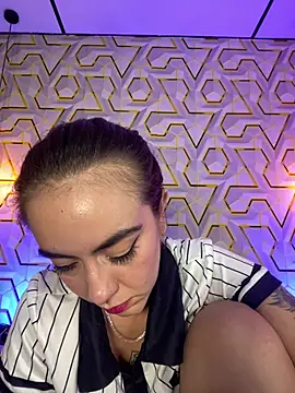 MelanyyJhonson15 online show from 26, 7, 2026